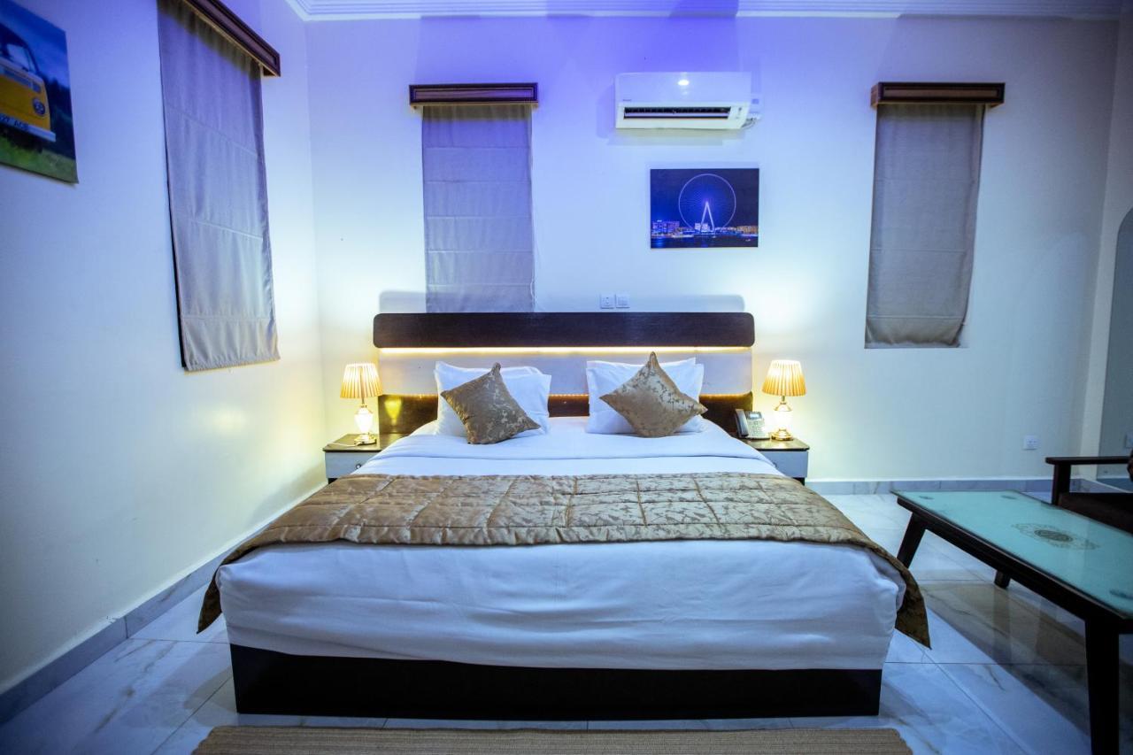 Apartment 79 Hotel & Suite Ikeja Exterior photo